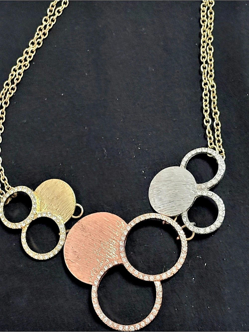 Rhinestone Multi-Circle Pendant Necklace in Gold & Pink Like